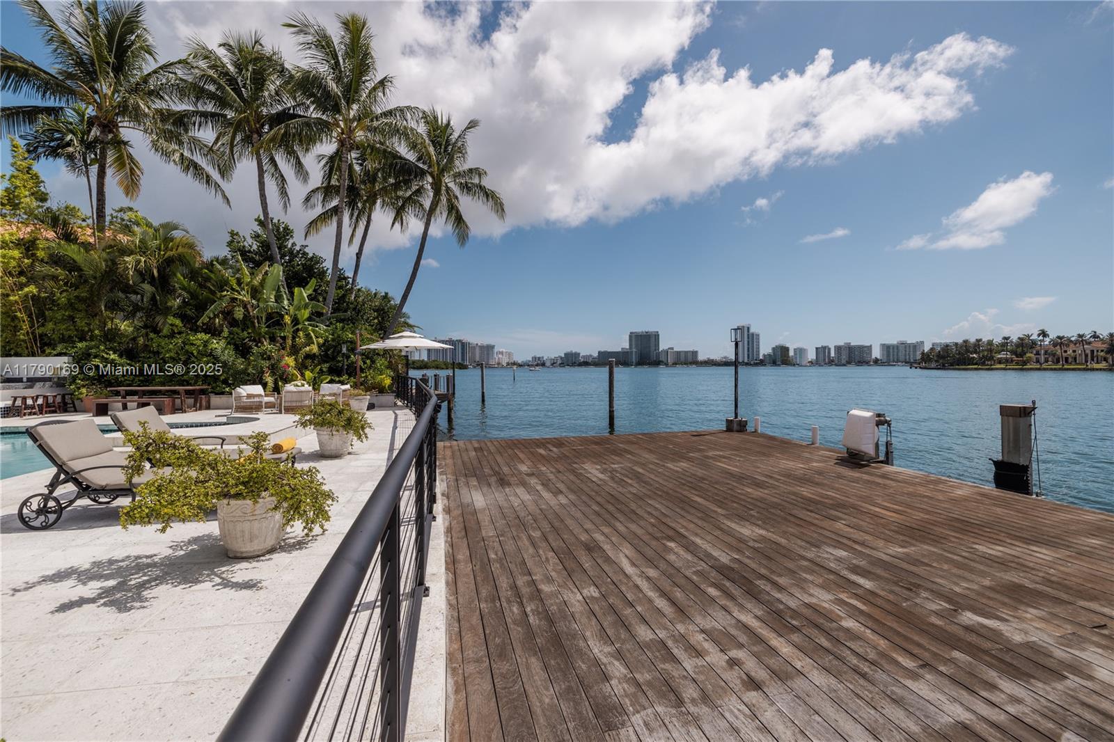 HIBISCUS ISLAND - Residential Lease