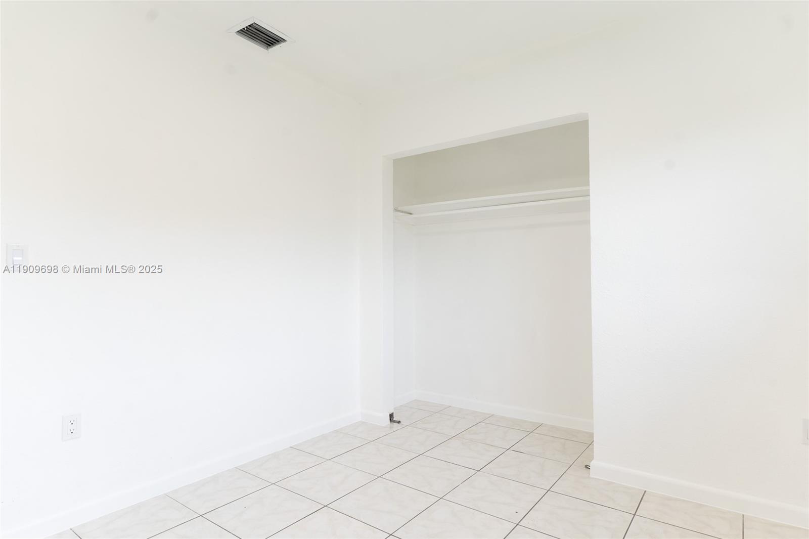 MYRTLE GROVE - Residential