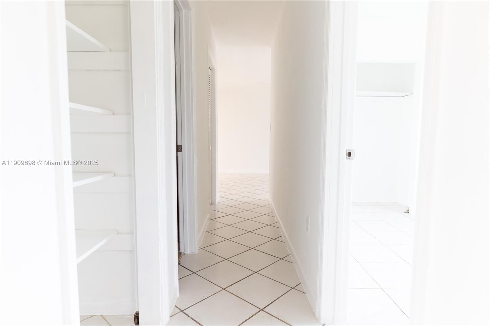 MYRTLE GROVE - Residential