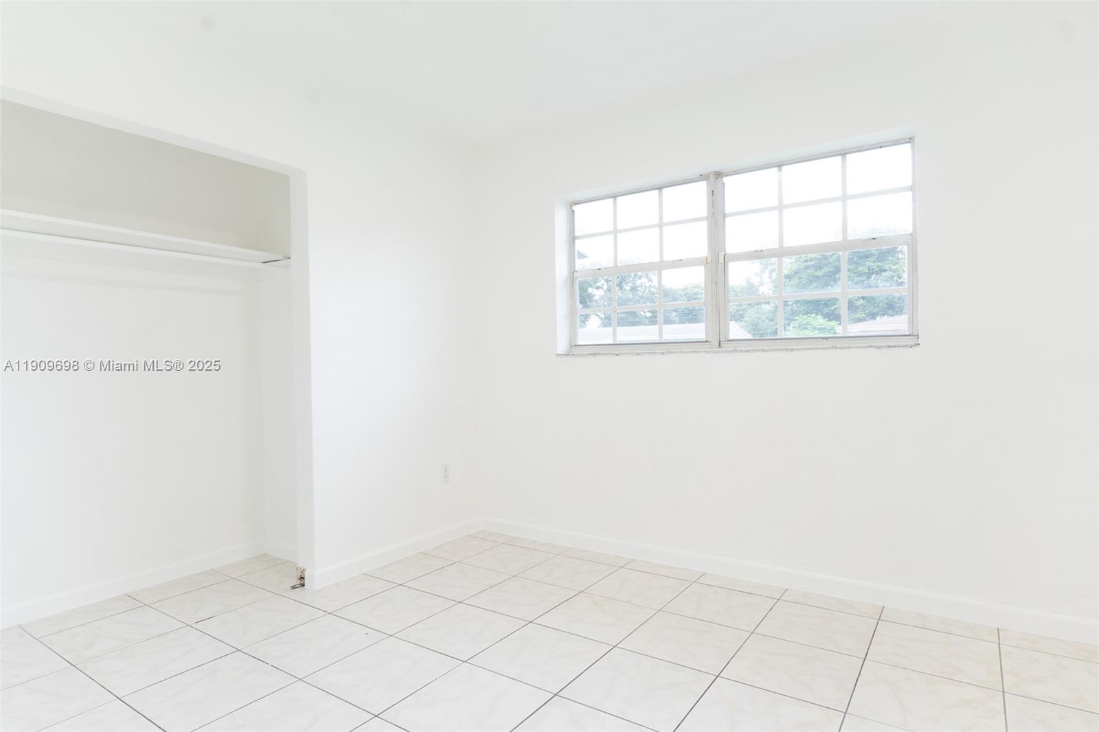 MYRTLE GROVE - Residential