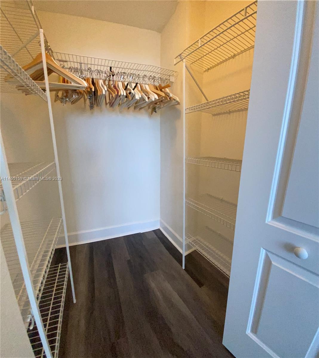 RADIUS CONDO - Residential Lease