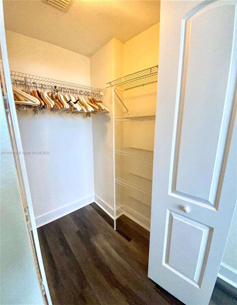 RADIUS CONDO - Residential Lease