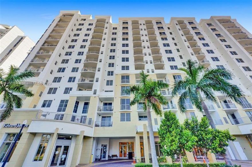 Located inside of an upscale building in the heart of downtown Hollywood, this spacious two-bedroom, two-bathroom condo features tile floors in the living/dining areas, a split floor plan, glass sliders to a large patio, a washer/dryer inside the unit, stainless appliances, granite counters, an open floor plan,along with a large master bath with a separate tub and shower.The amenities include 24-hour security,valet,cable/internet,gym,rooftop pool, theatre,and on-site management.While getting all those wonderful features inside, the condo is within walking distance of downtown Hollywood’s dining and entertainment.Not to mention,being close to the beaches and boardwalk, too.Come enjoy unparalleled luxury within your living space, all while having the superb lifestyle of Hollywood.