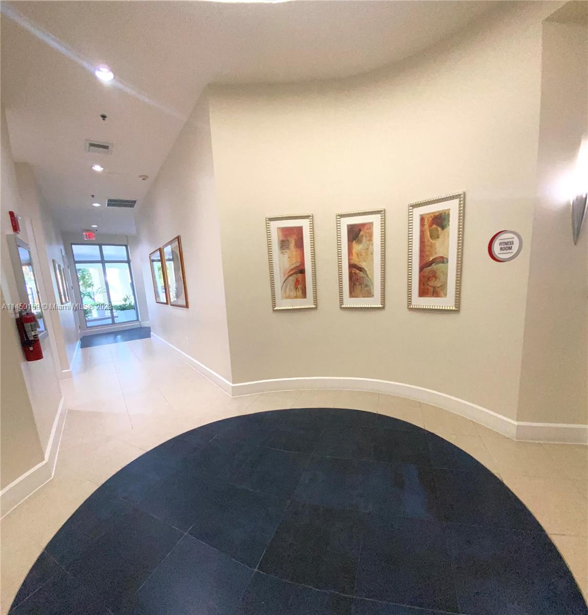 RADIUS CONDO - Residential Lease