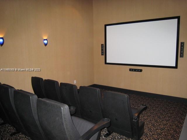 RADIUS CONDO - Residential Lease