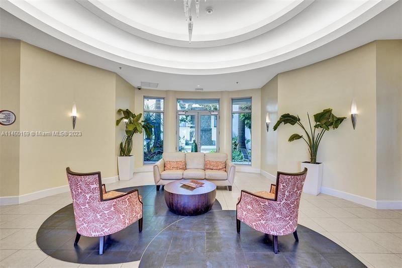 RADIUS CONDO - Residential Lease