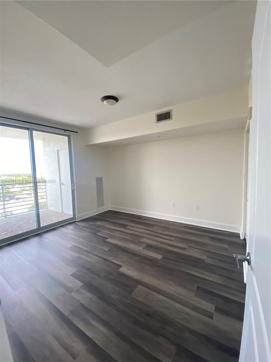 RADIUS CONDO - Residential Lease