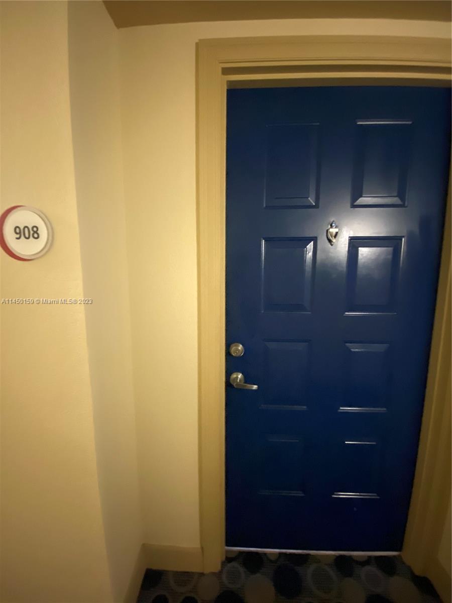 RADIUS CONDO - Residential Lease