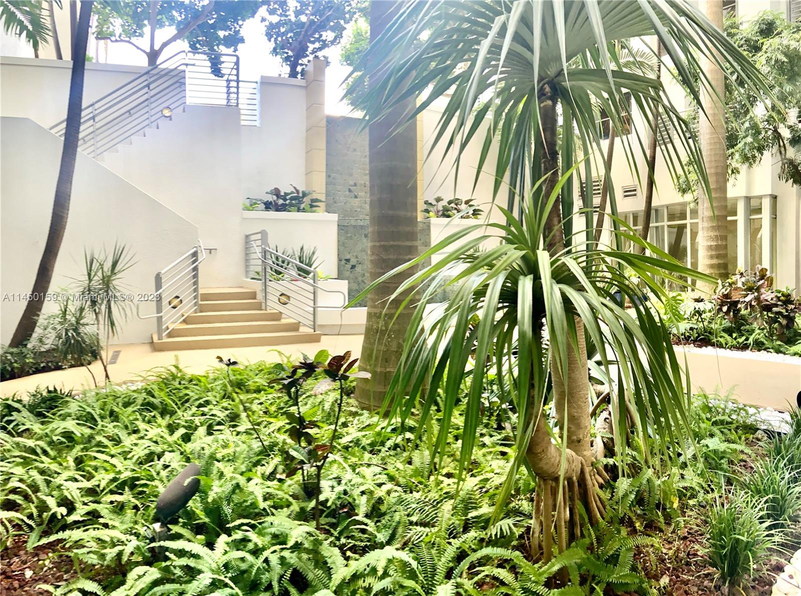 RADIUS CONDO - Residential Lease