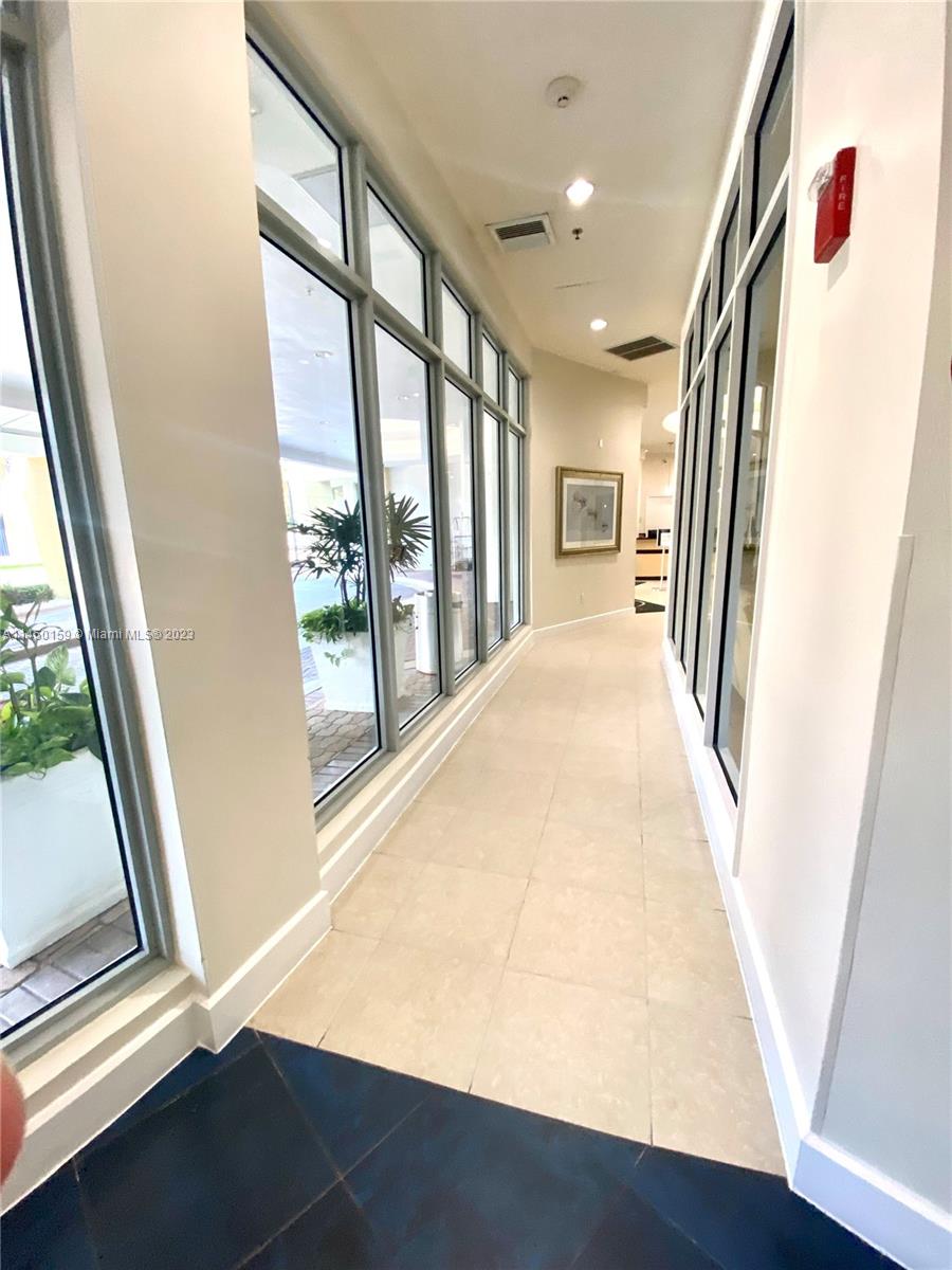 RADIUS CONDO - Residential Lease