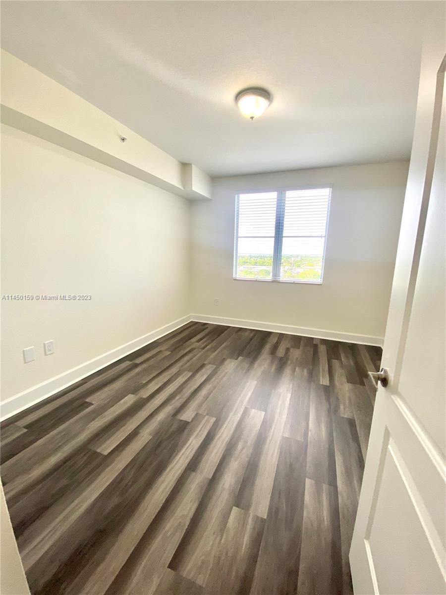 RADIUS CONDO - Residential Lease