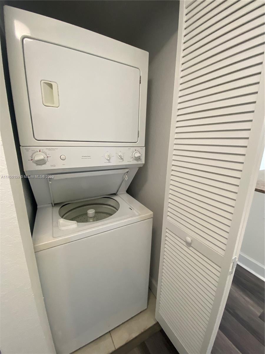 RADIUS CONDO - Residential Lease