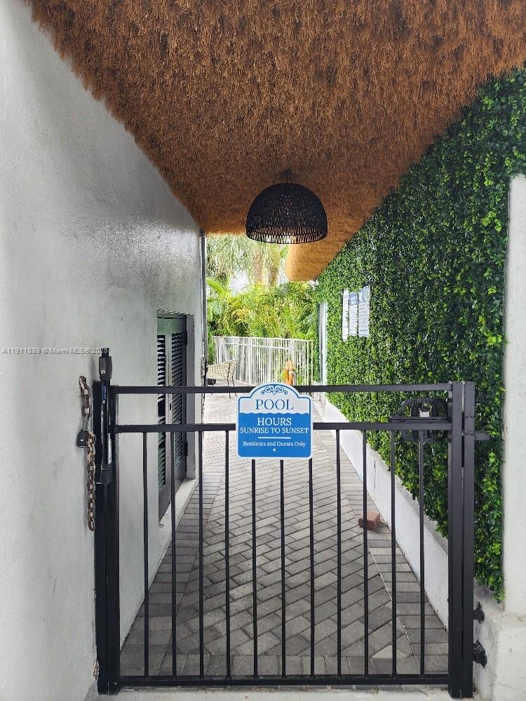 ISLE OF NORMANDY MIAMI VI - Residential Lease