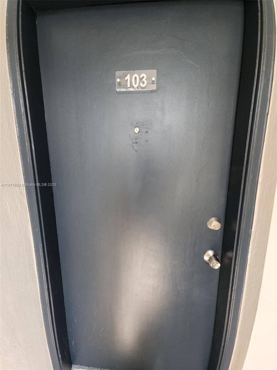 ISLE OF NORMANDY MIAMI VI - Residential Lease