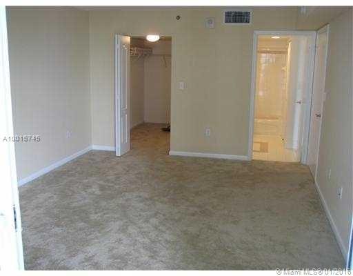 THE CLUB AT BRICKELL BAY - Residential Lease