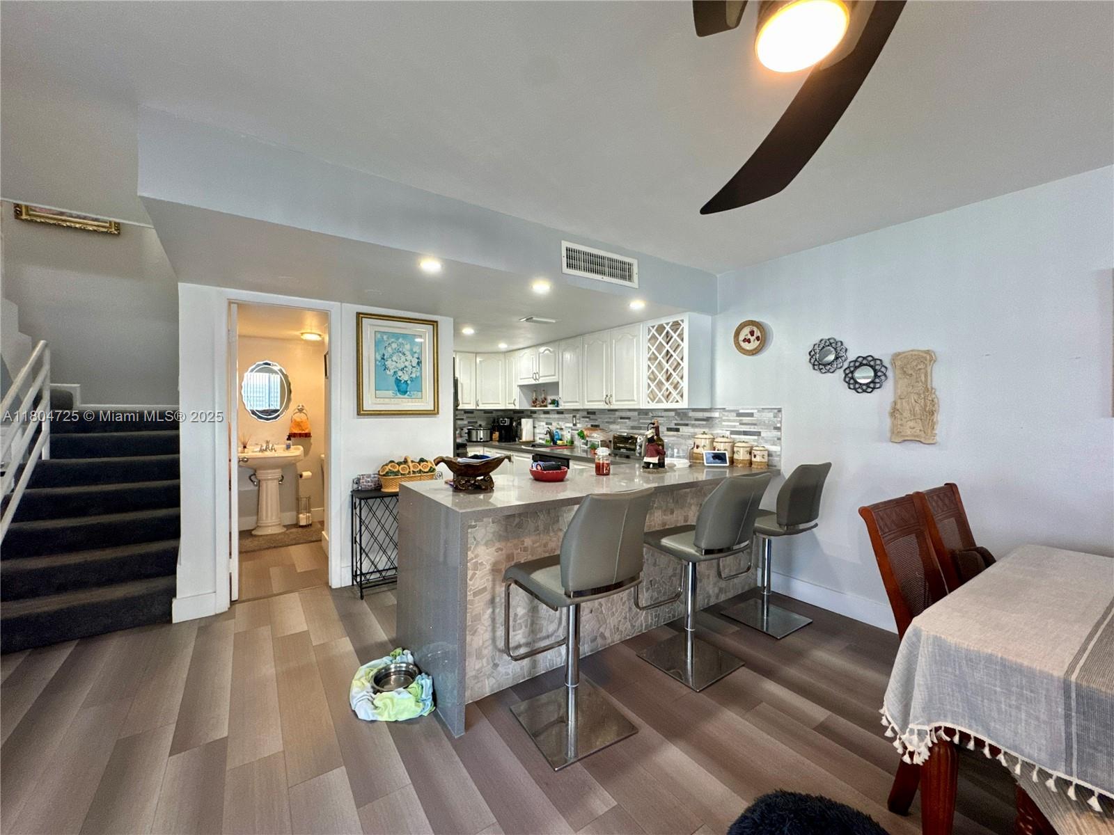 KENDALL CENTER - Residential