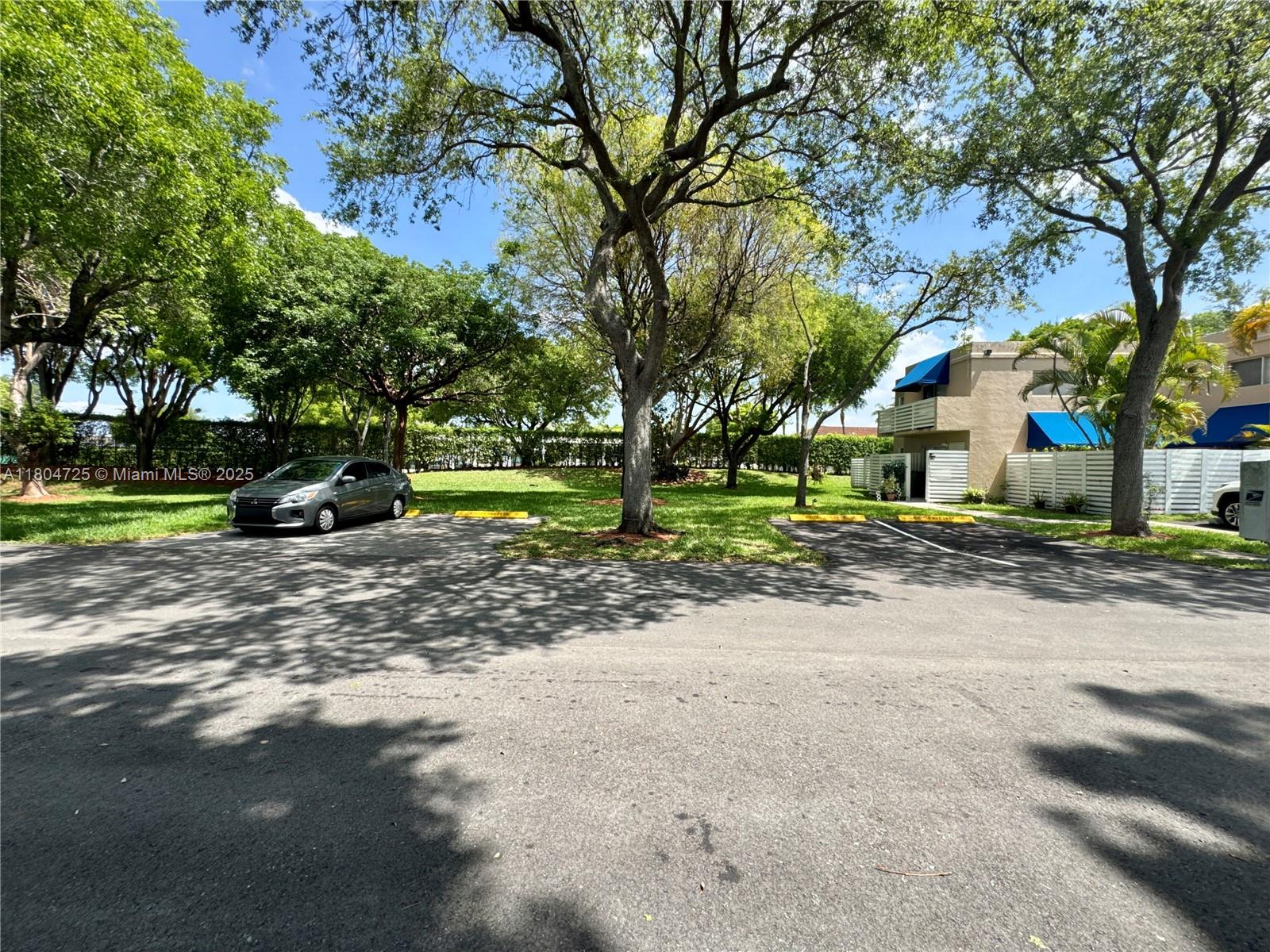 KENDALL CENTER - Residential