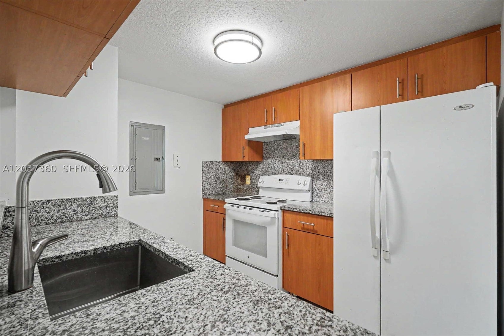 816 NW 11th St 402