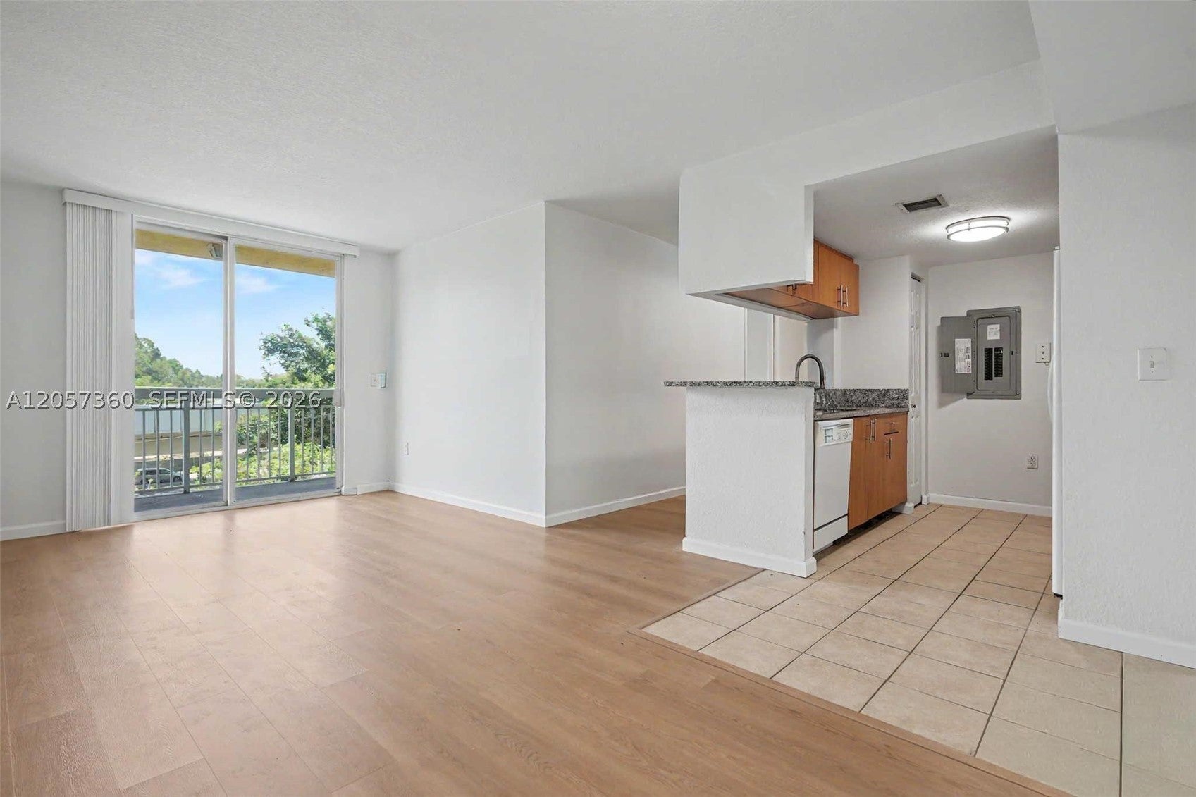 816 NW 11th St 402, Miami FL 33136