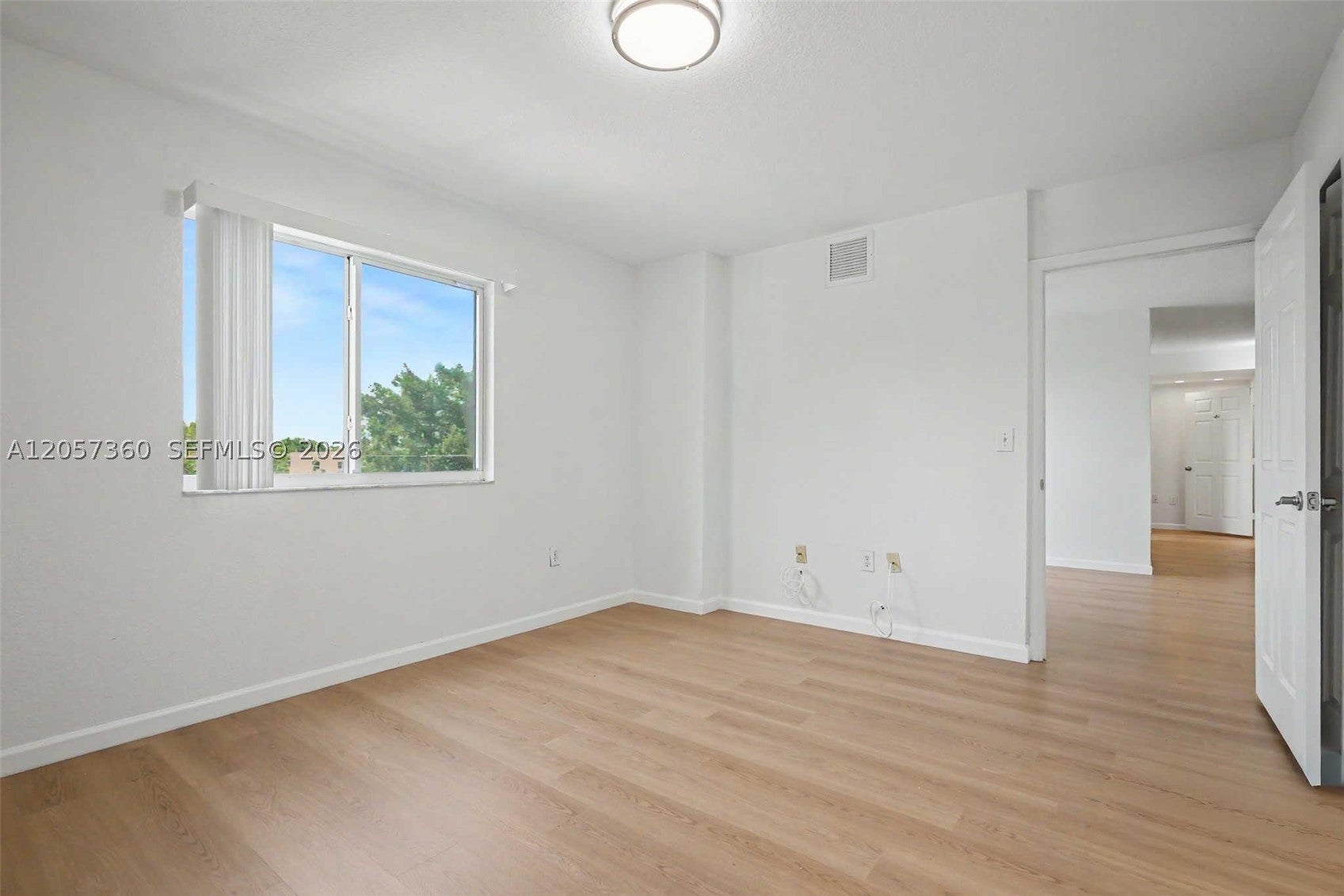 816 NW 11th St 402