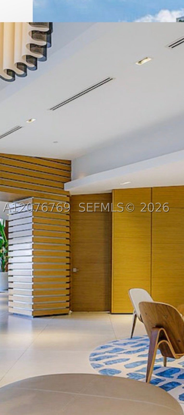 3301 NE 1st H2702