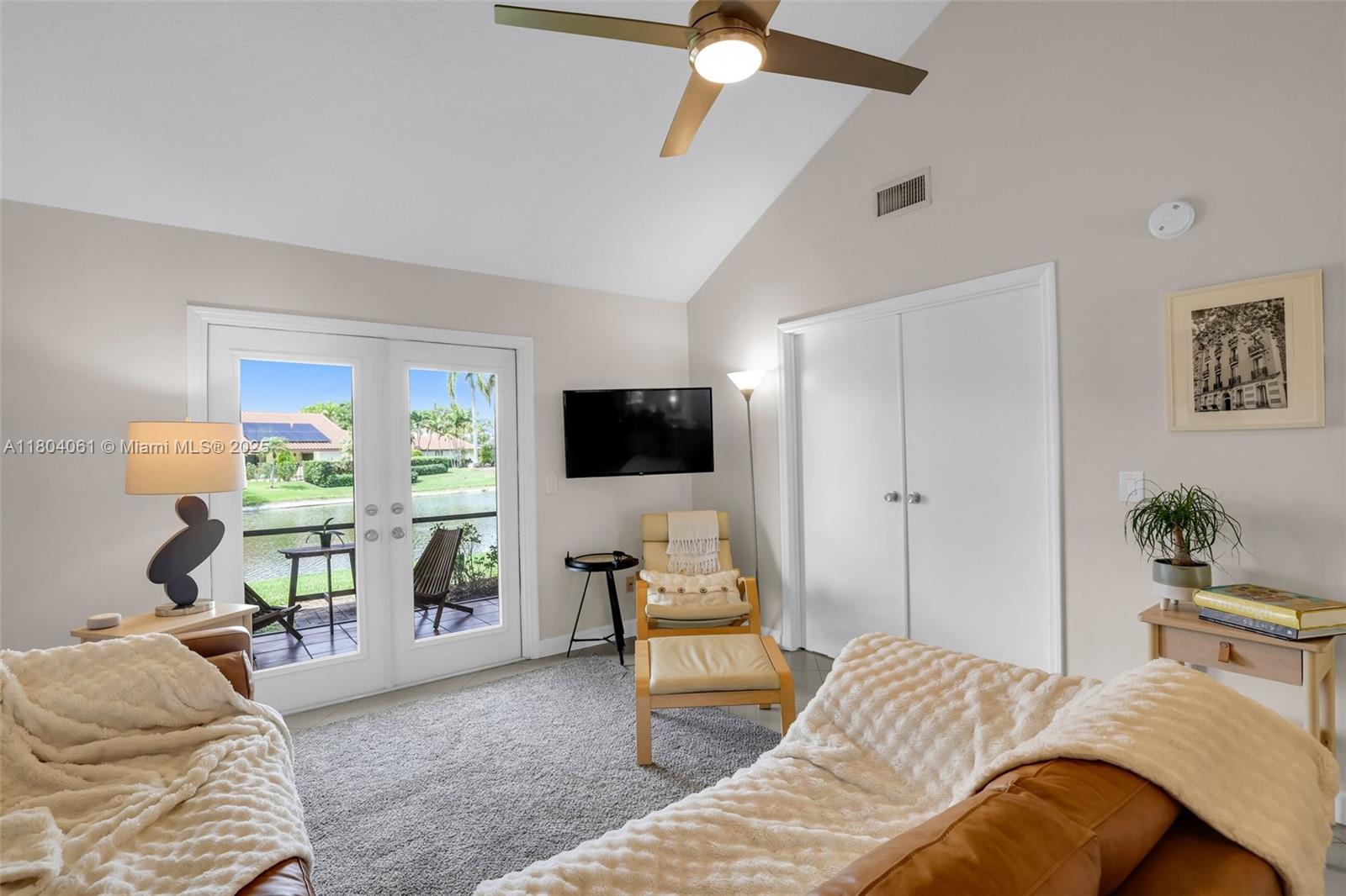 WOODSTREAM - Residential Lease