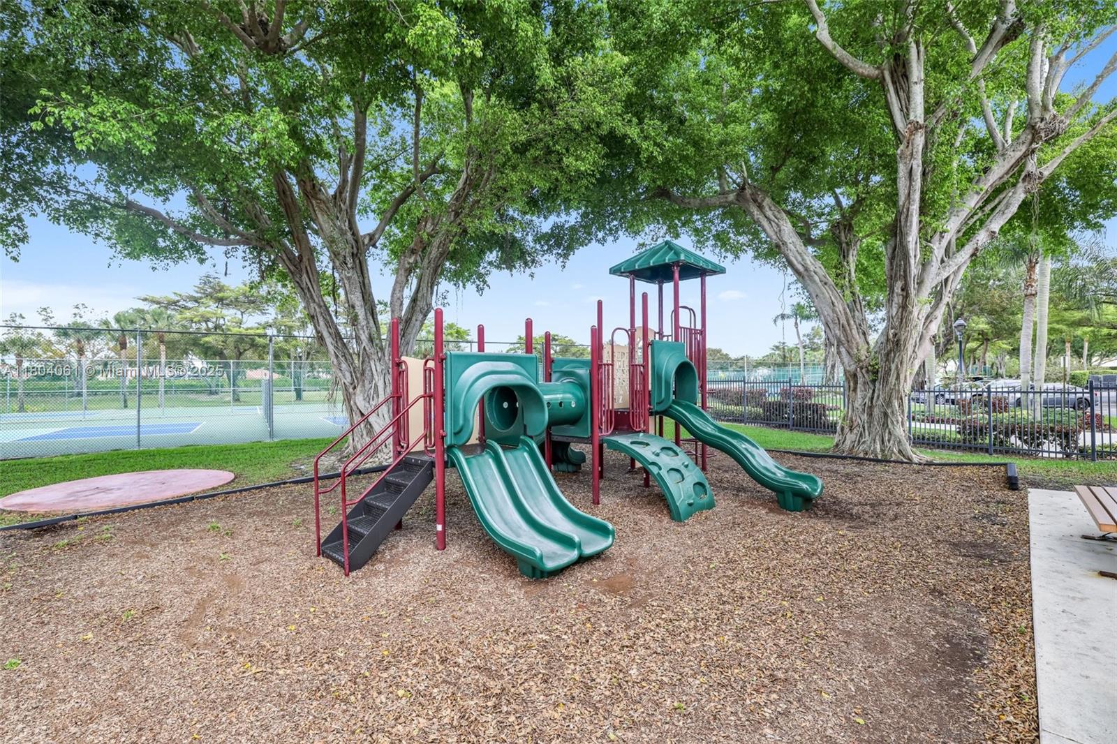 WOODSTREAM - Residential Lease