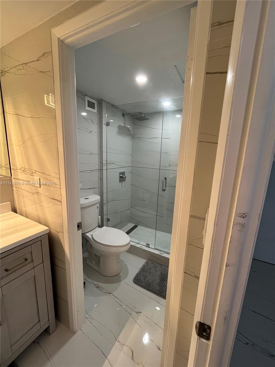RONEY PALACE CONDO - Residential