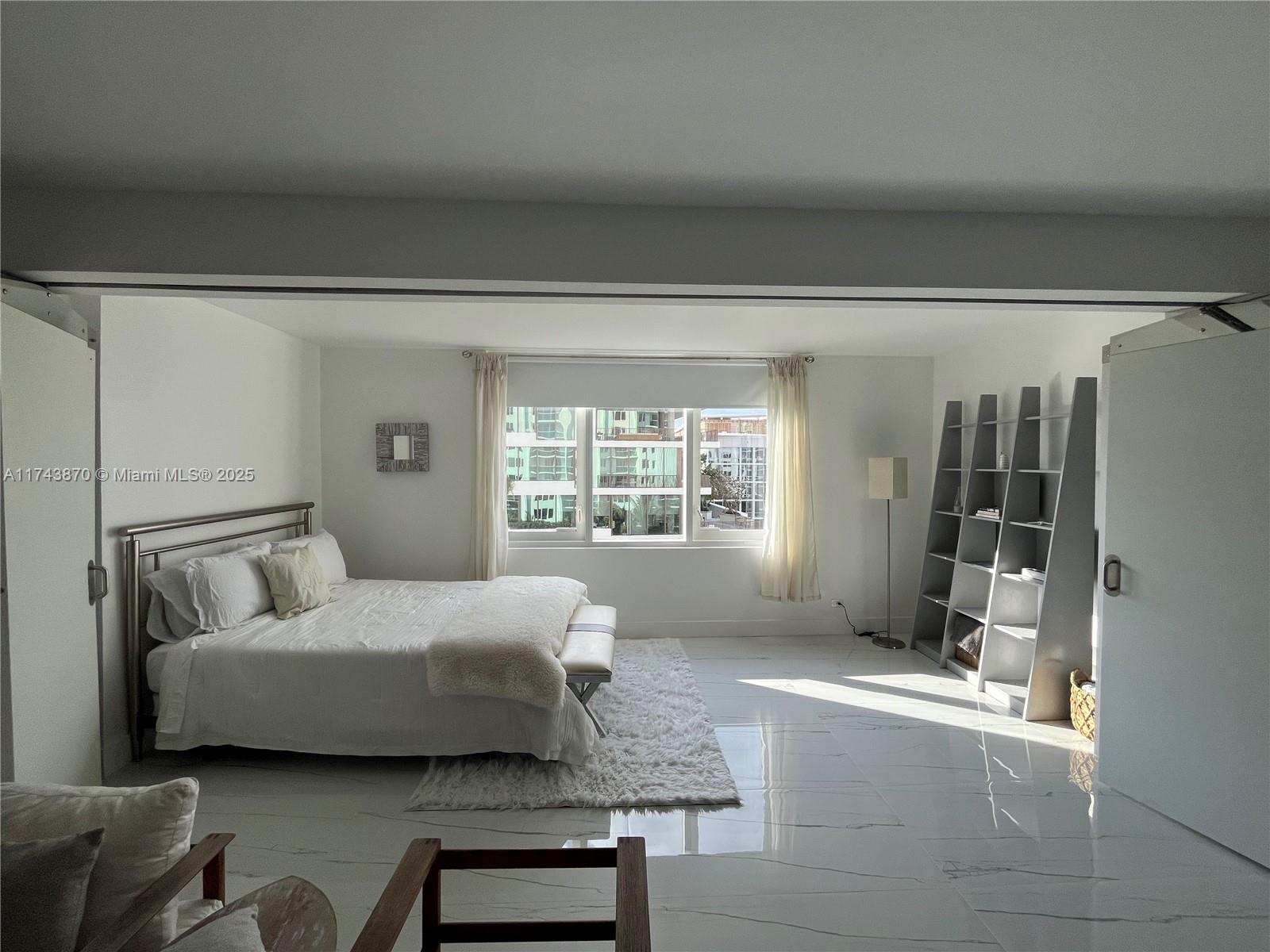 RONEY PALACE CONDO - Residential
