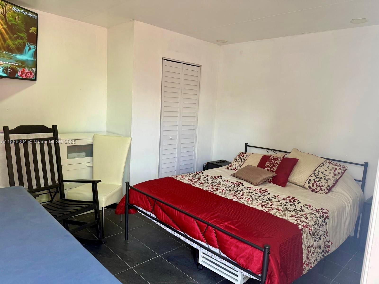 CAROL CITY GDNS 1ST ADDN - Residential