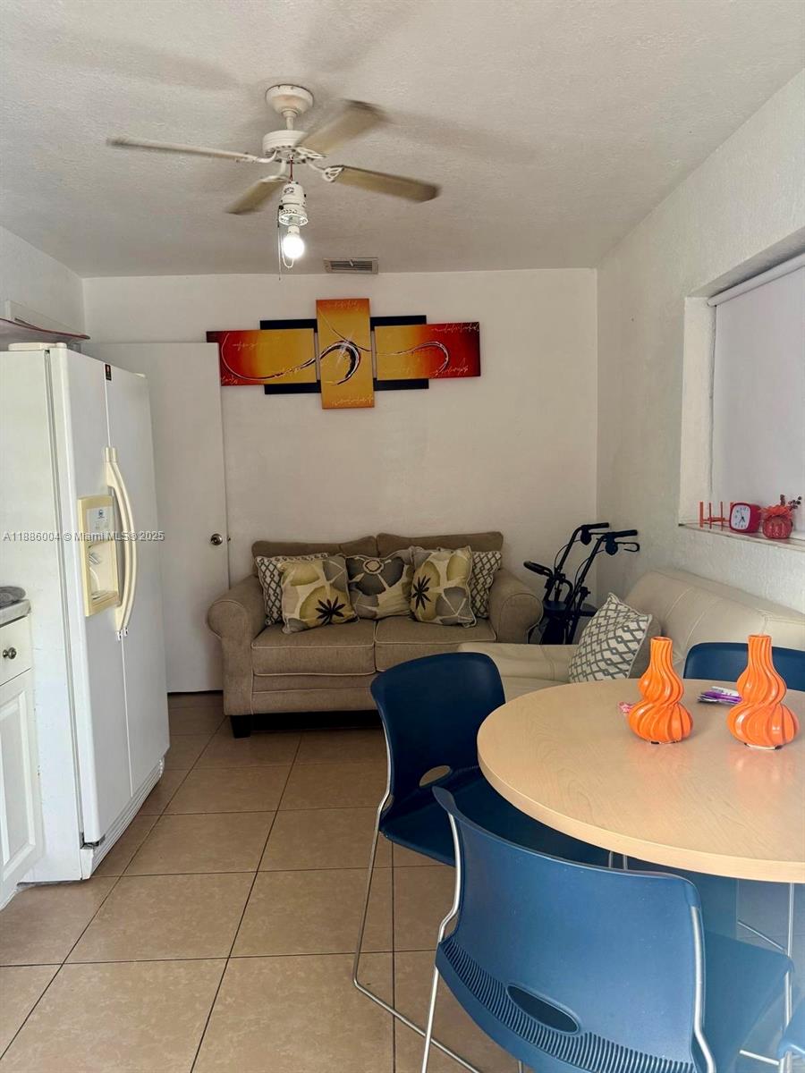 CAROL CITY GDNS 1ST ADDN - Residential