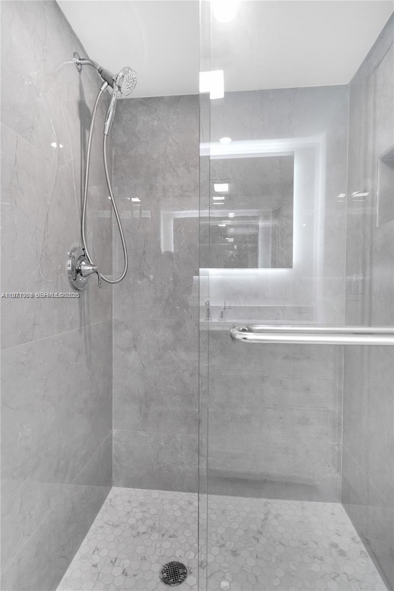 BAY YACHT CLUB CONDO - Residential