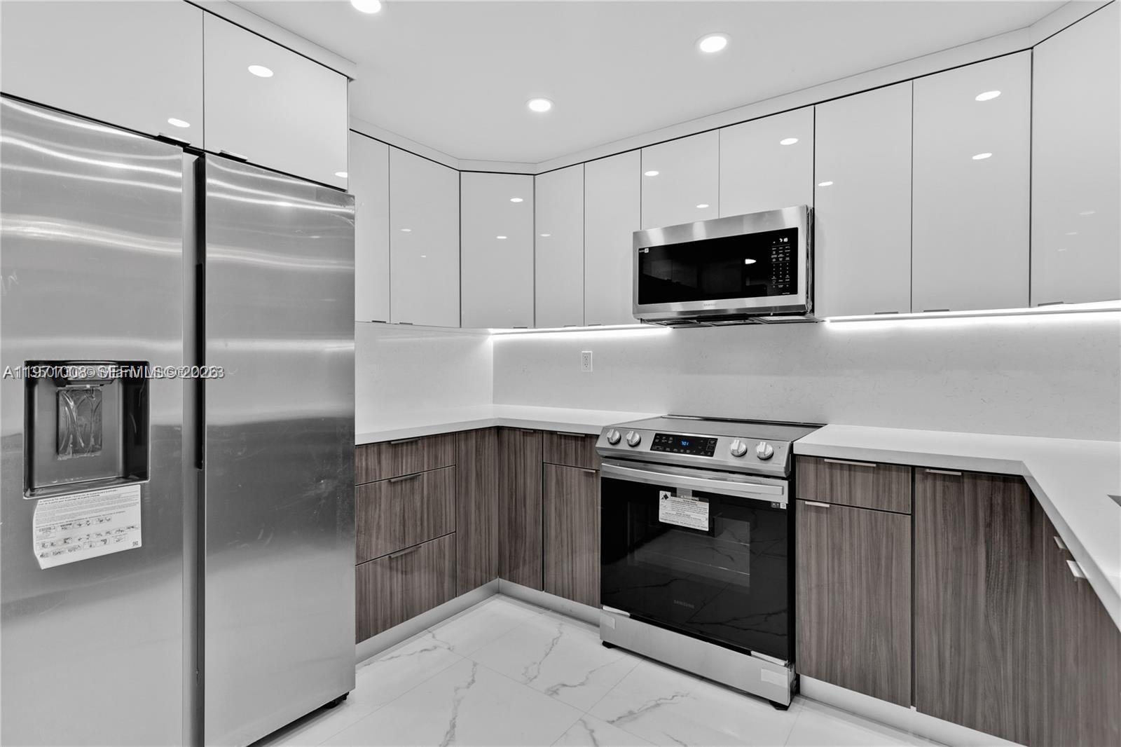 BAY YACHT CLUB CONDO - Residential