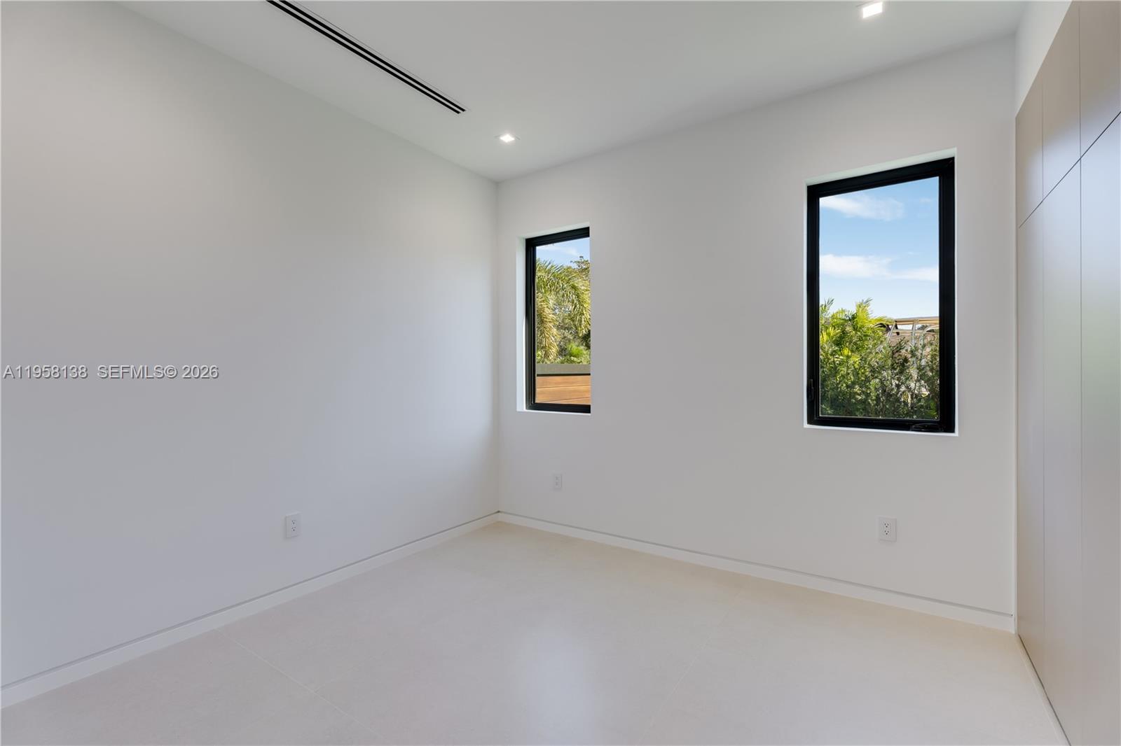 PINE SHORE SEC 1 - Residential