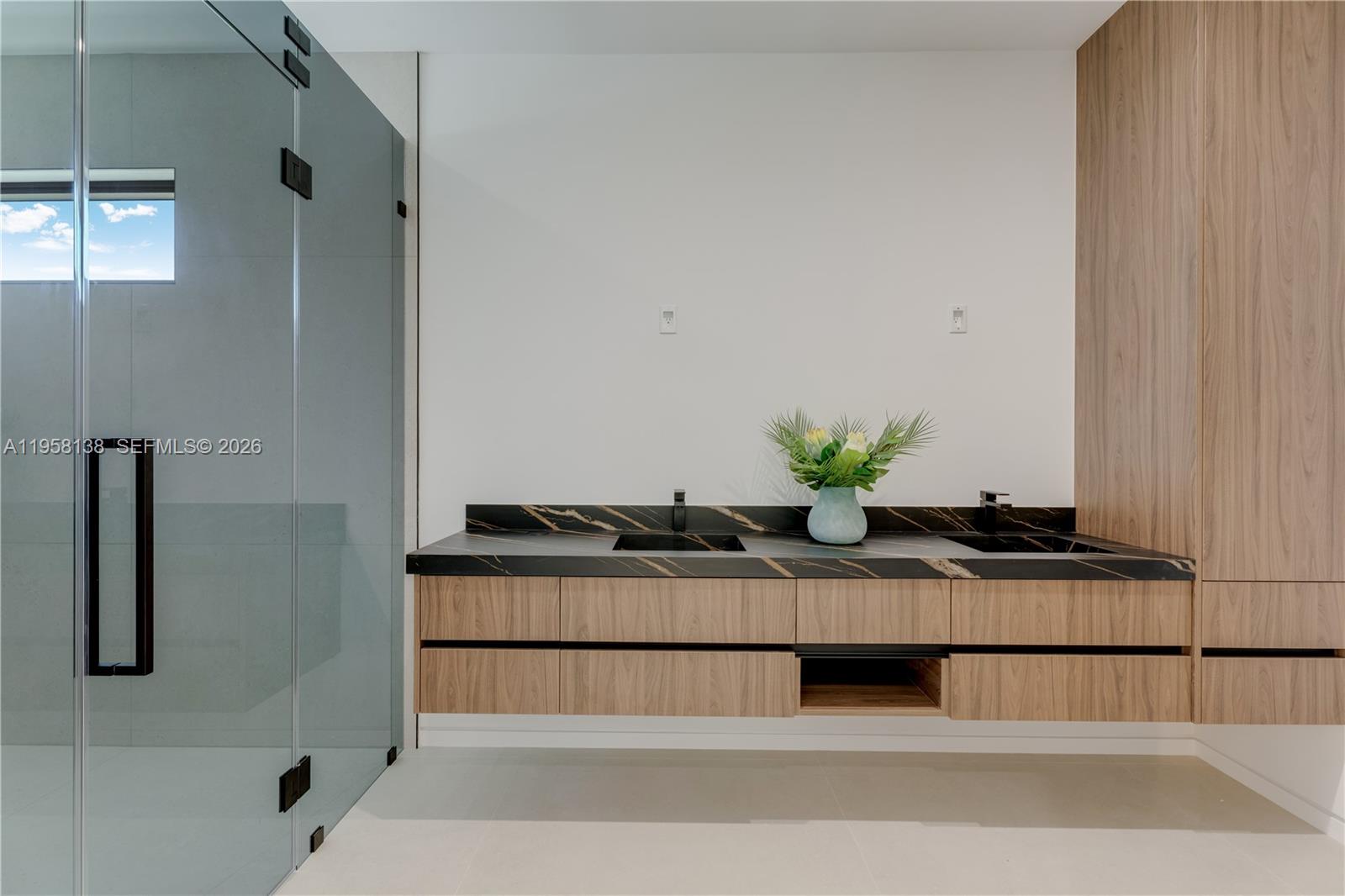 PINE SHORE SEC 1 - Residential