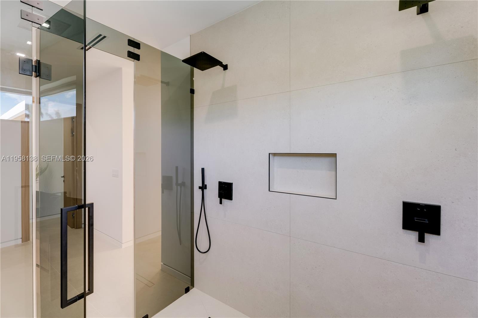 PINE SHORE SEC 1 - Residential