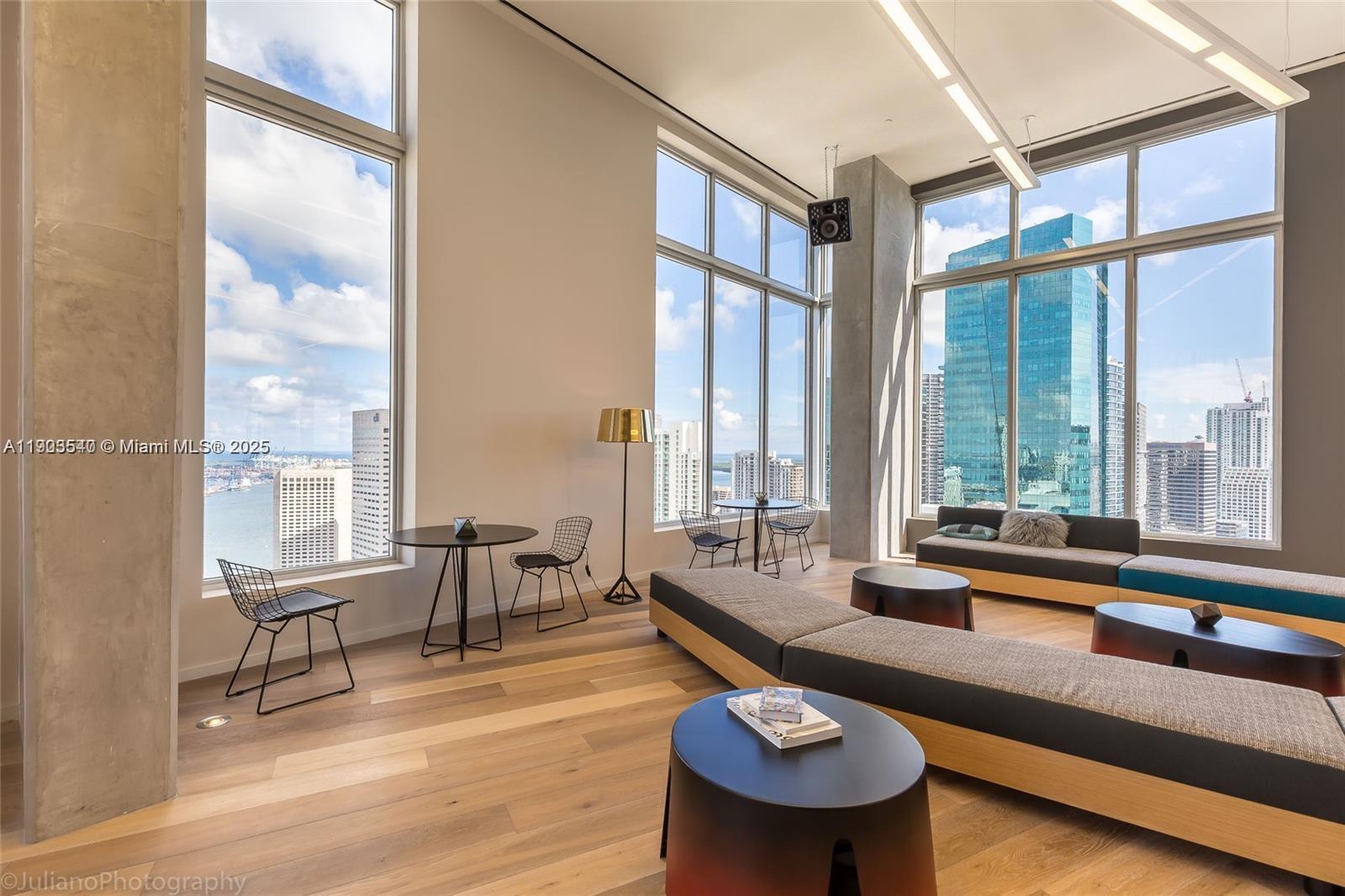 CENTRO CONDO - Residential Lease