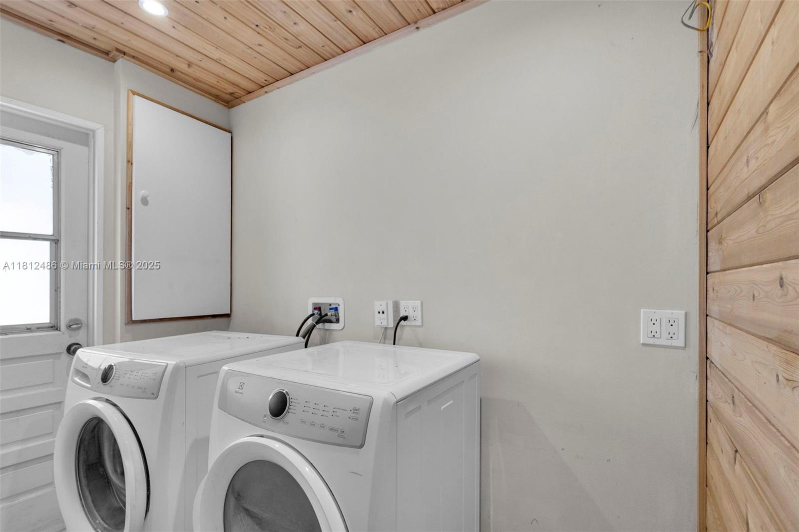 FISHERMANS VLG - Residential
