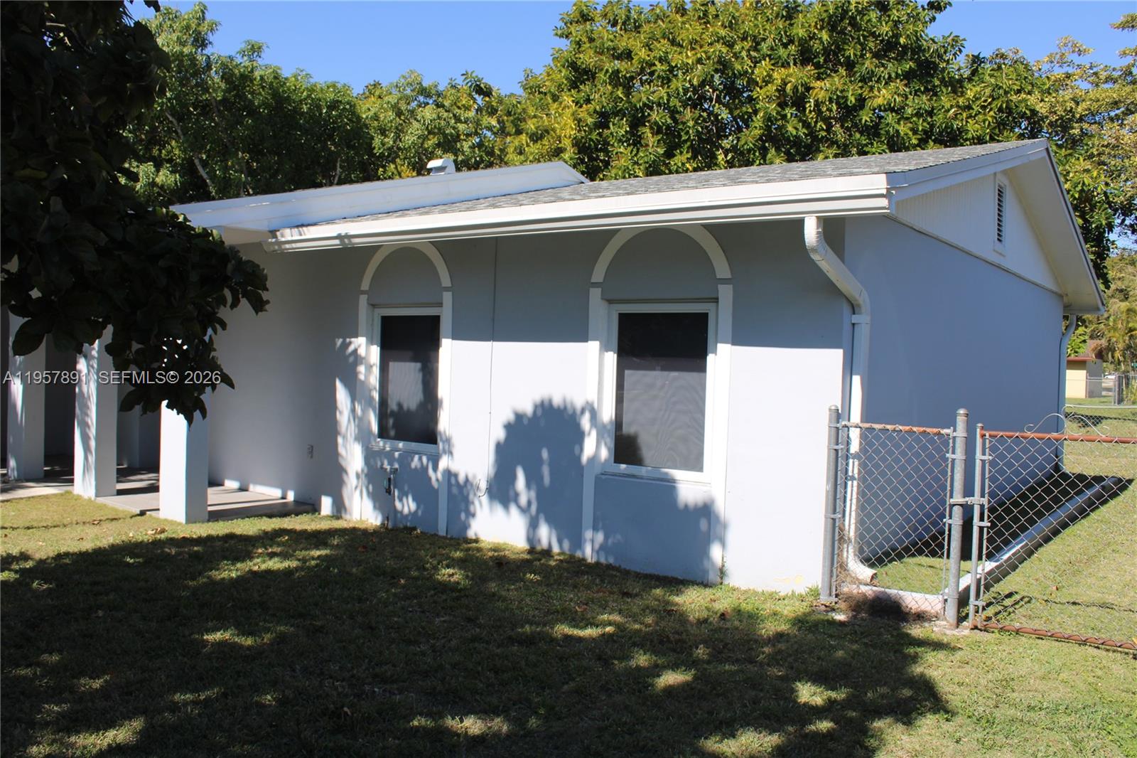 WINSTON PARK UNIT TWO - Residential