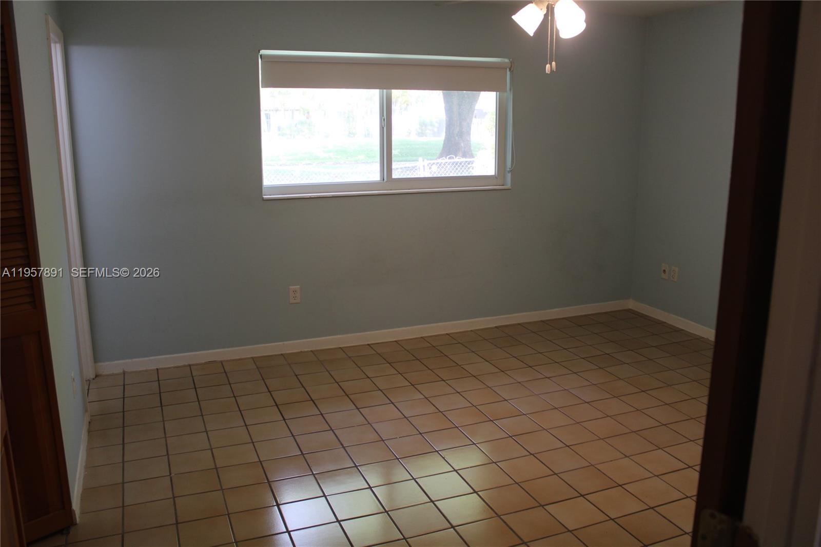 WINSTON PARK UNIT TWO - Residential