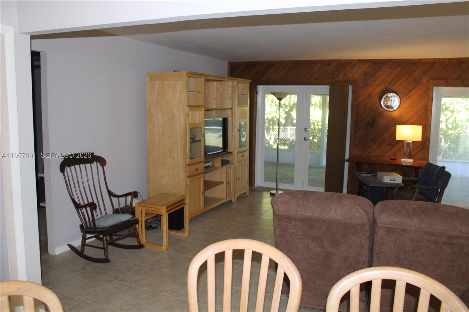 WINSTON PARK UNIT TWO - Residential