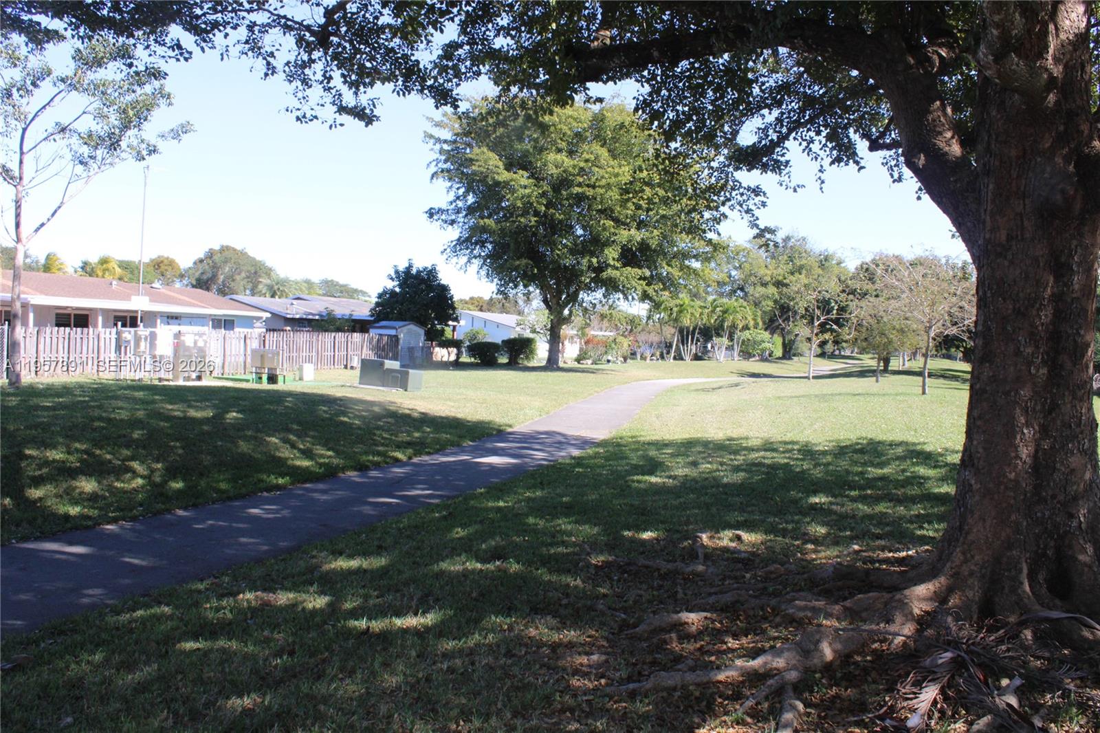 WINSTON PARK UNIT TWO - Residential