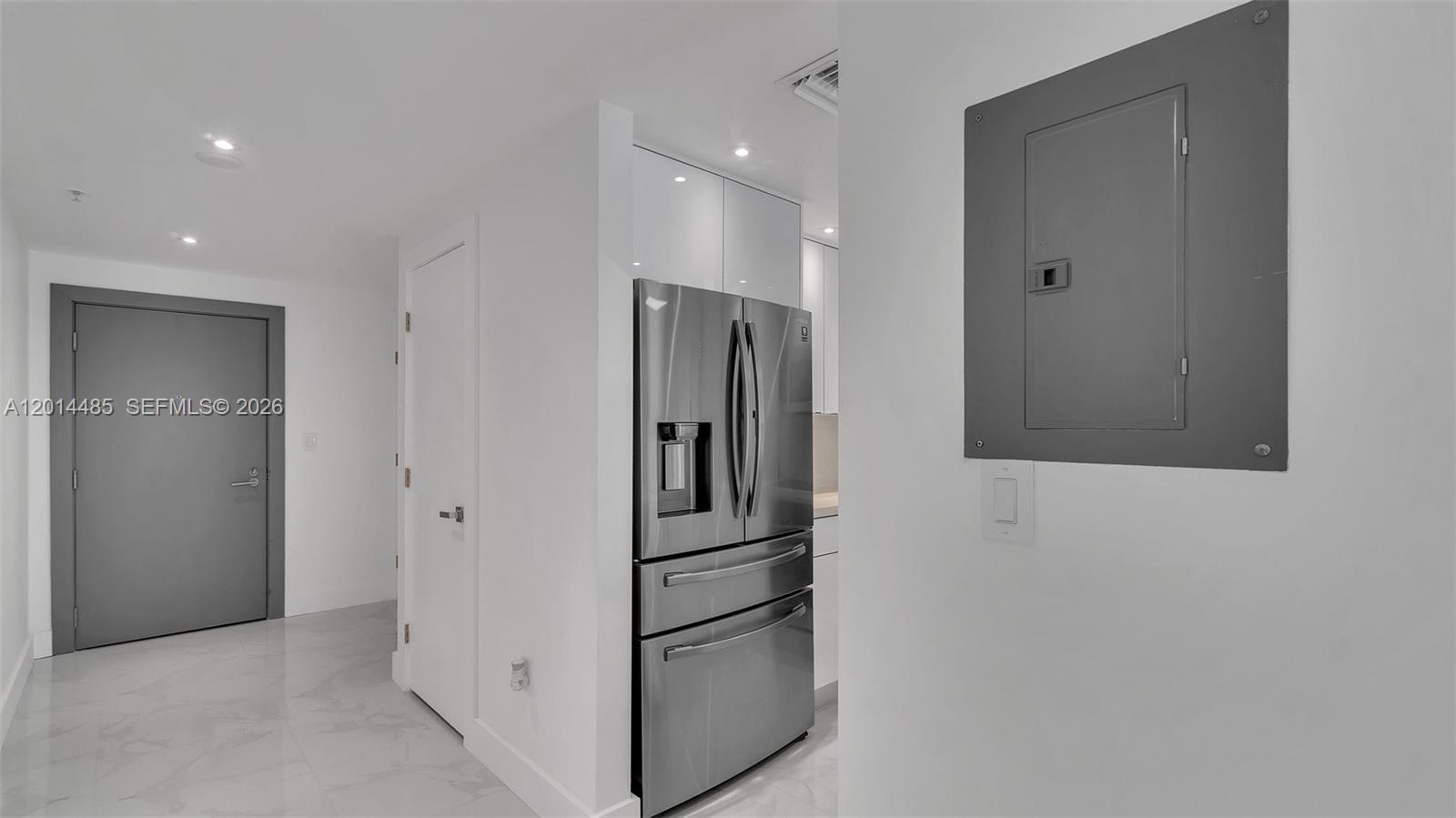 185 SE 14th Ter 1801