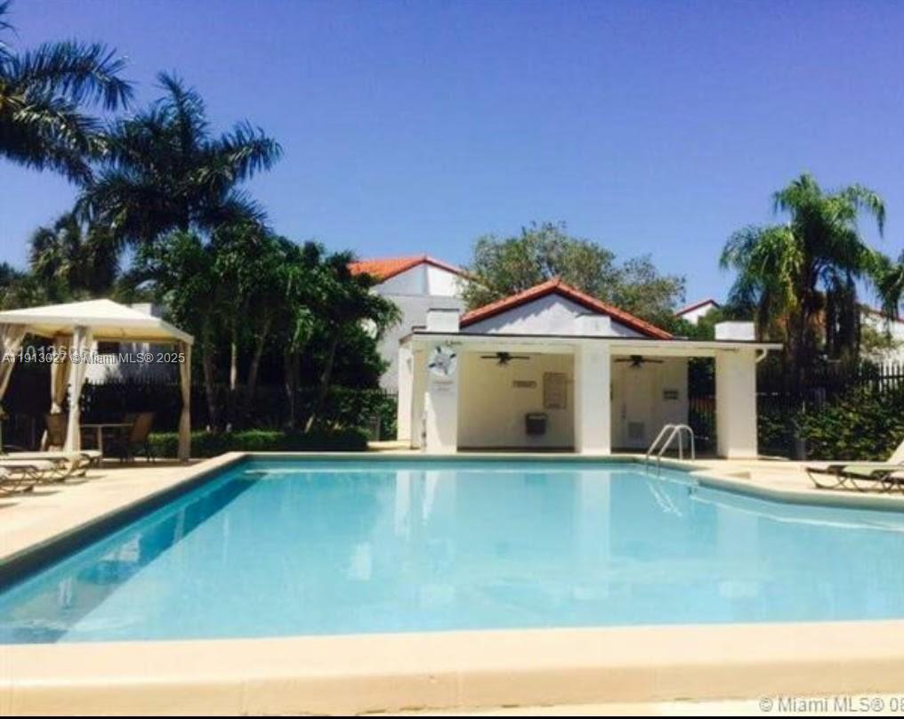 BLEAU FONTAINE CONDO #2 - Residential Lease