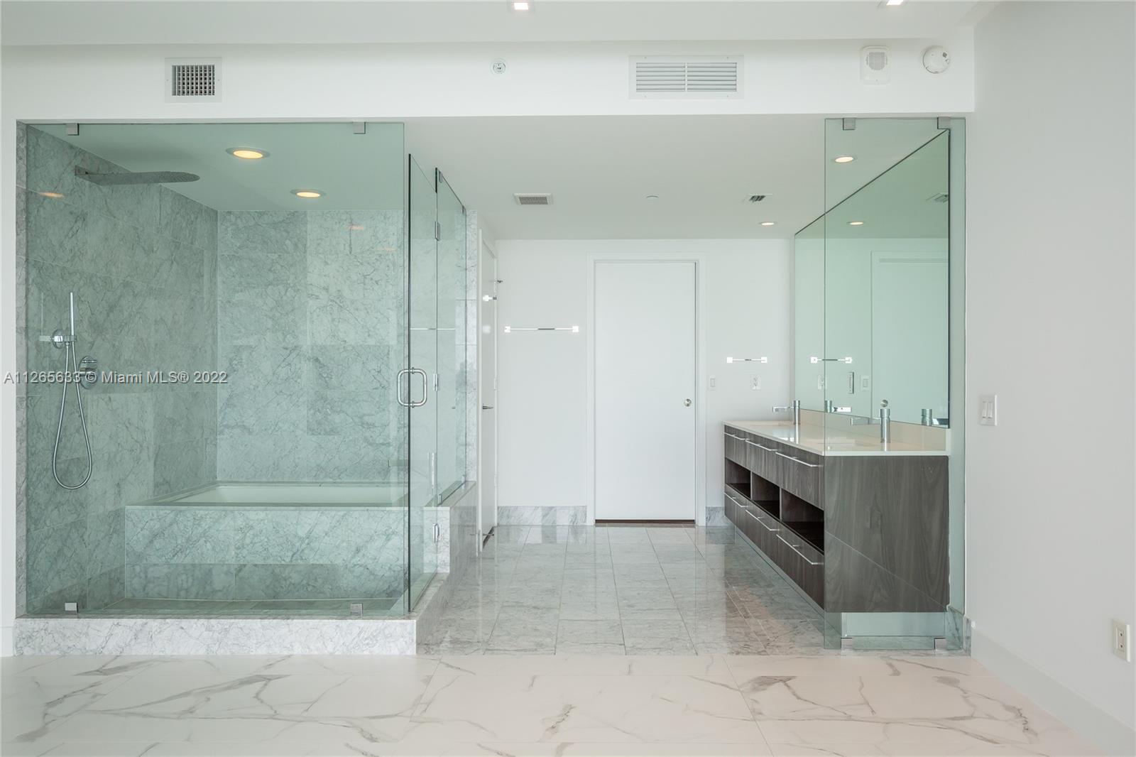 ONE PARAISO CONDO - Residential Lease