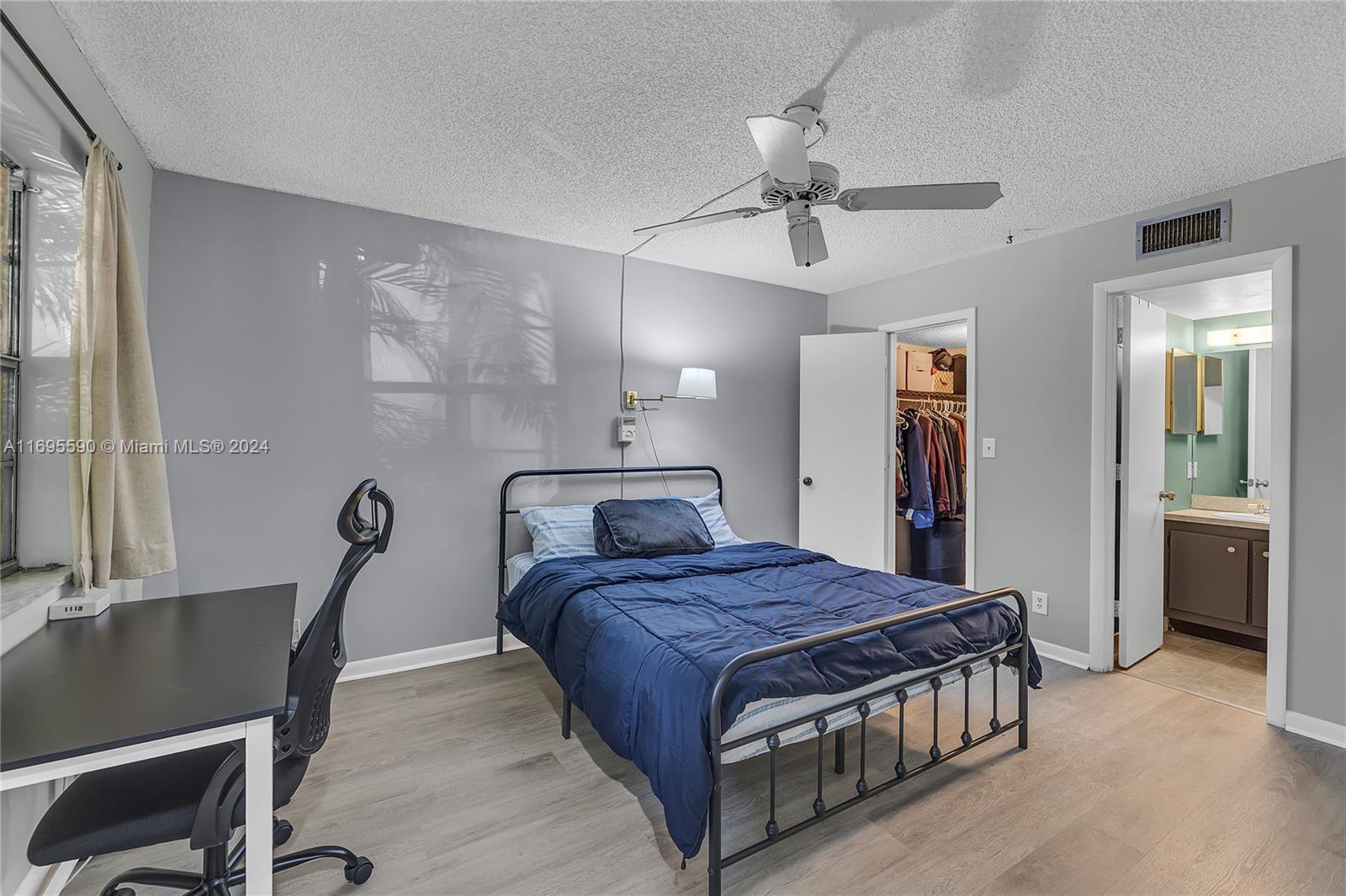 APPLE CREEK - Residential