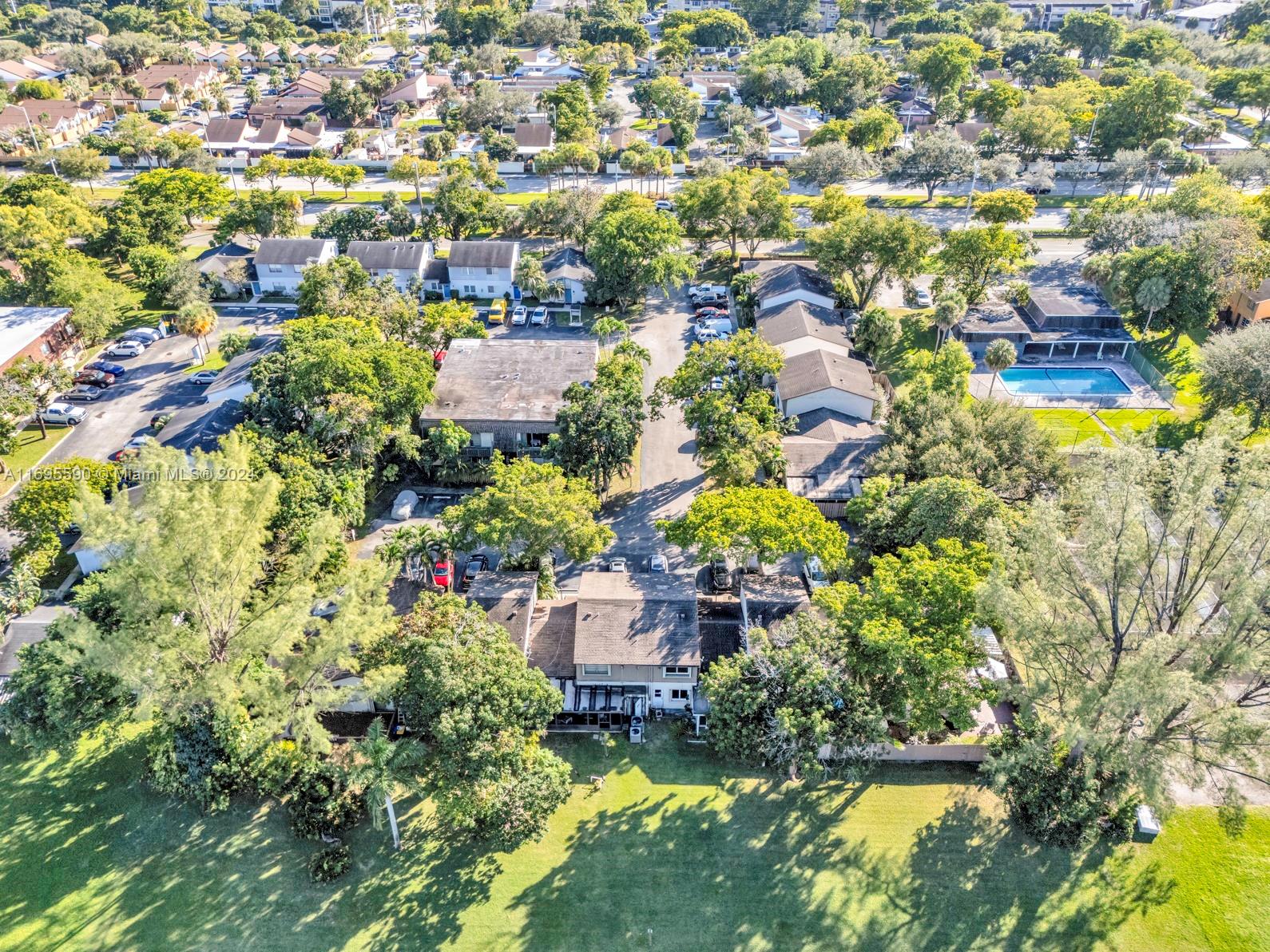 APPLE CREEK - Residential