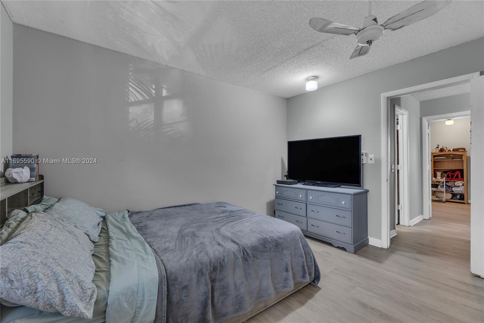 APPLE CREEK - Residential