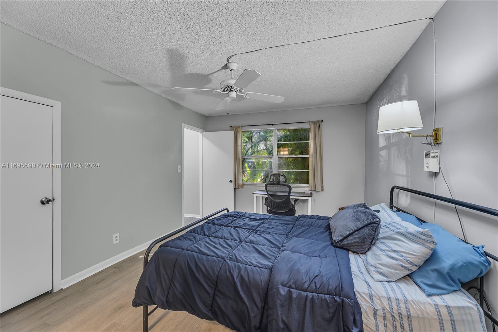 APPLE CREEK - Residential