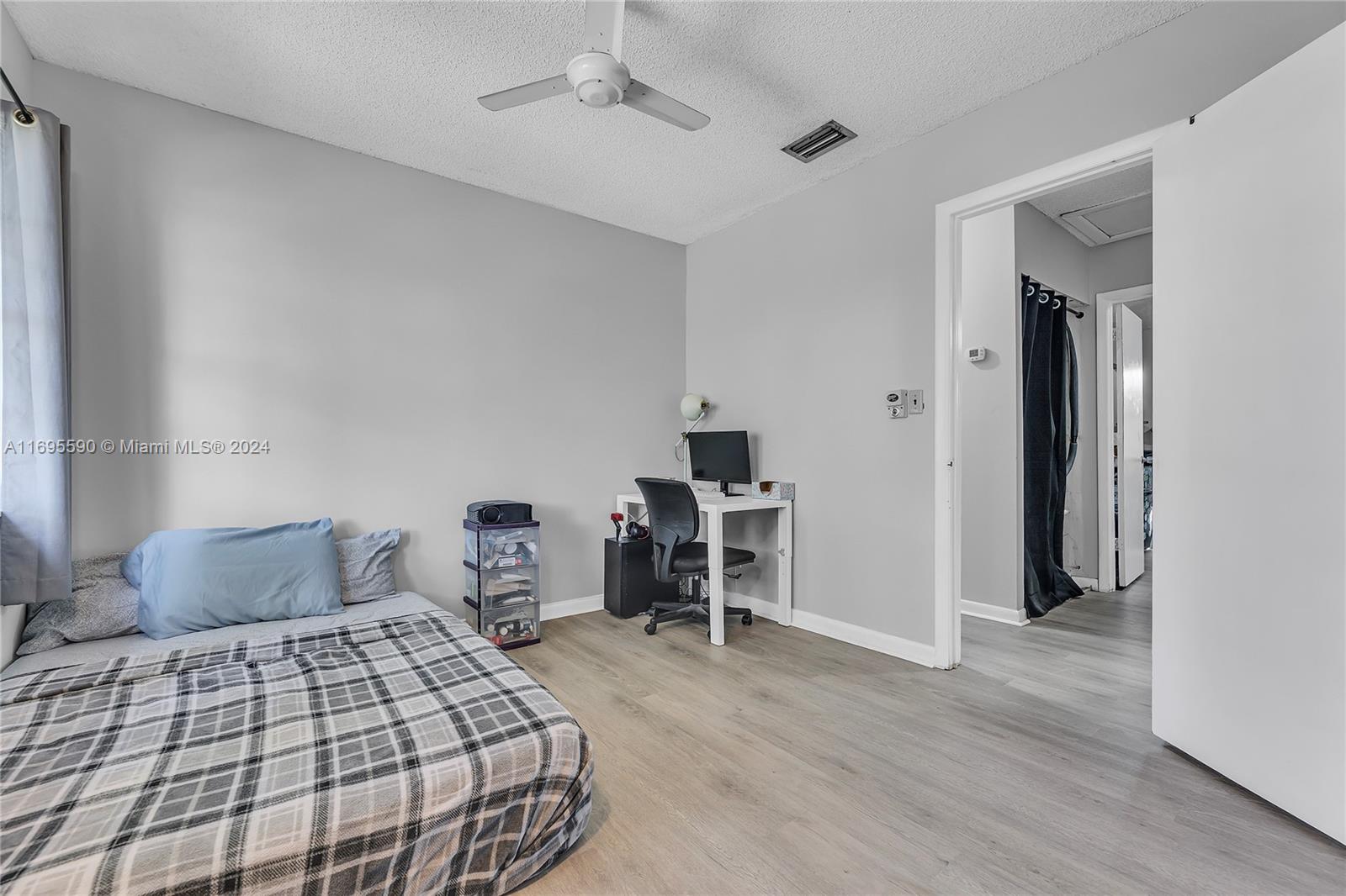 APPLE CREEK - Residential